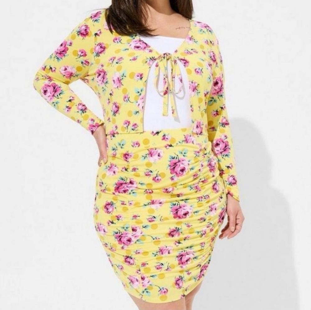 Torrid Betsey Johnson 2 Piece Tie Front Crop Cardigan Ruched Skirt Yellow Sz 3